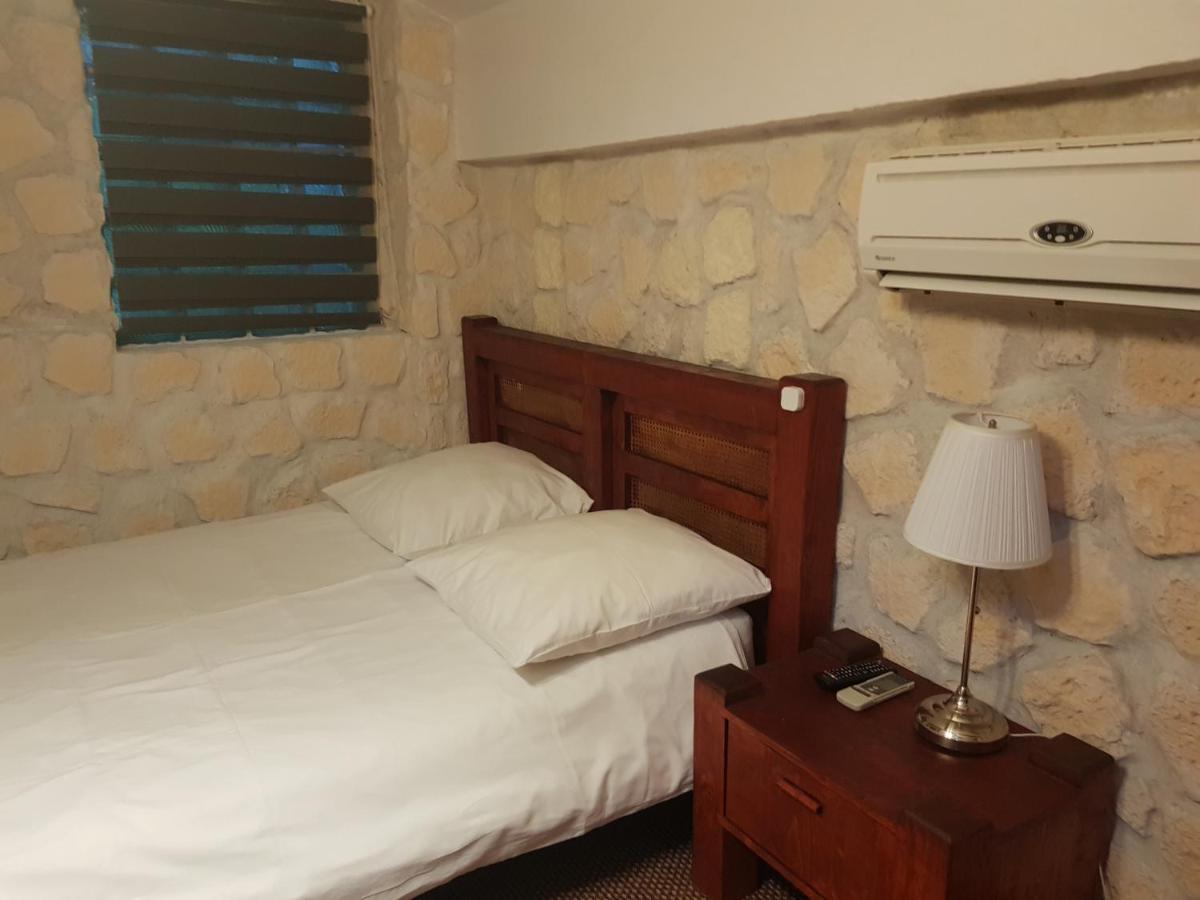 Mpoint Motel Bucureşti Ngoại thất bức ảnh