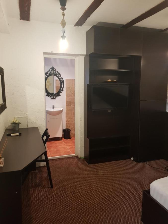 Mpoint Motel Bucureşti Ngoại thất bức ảnh