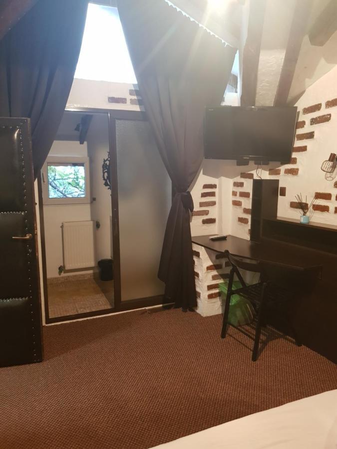 Mpoint Motel Bucureşti Ngoại thất bức ảnh